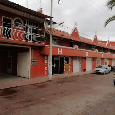 Hotel Real Cadereyta de Montes Exterior photo